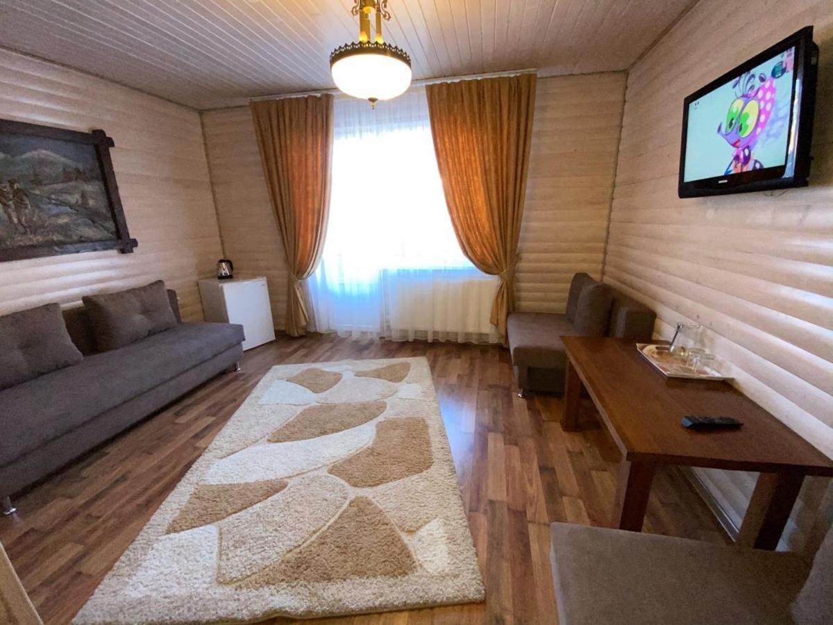 Villa Nikoletta Spa Bukovel Eksteriør bilde